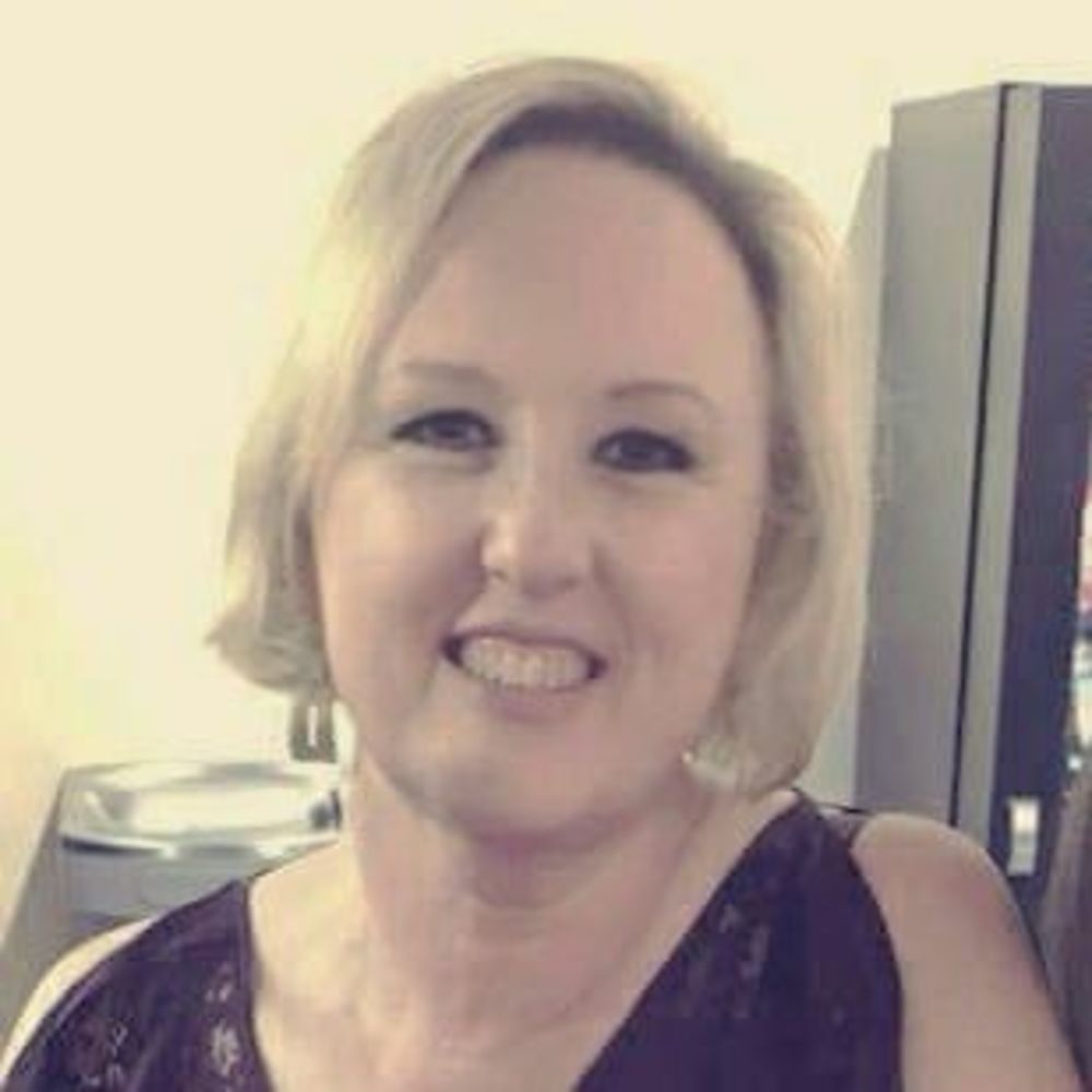 Meet your Posher, Deborah